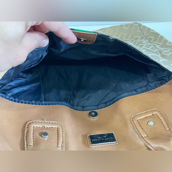 Tommy Hilfiger Shoulder Bag Tote Leather w/ Monogram Print Green & Blue Stripe - Picture 15 of 16